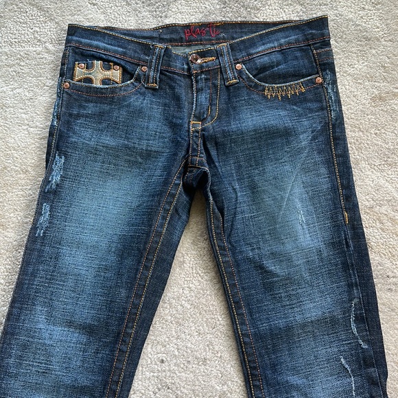 Plastic Jeans - Picture 4 of 6